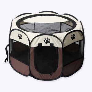 Parc pour chien marron avec une patte de chien en motif