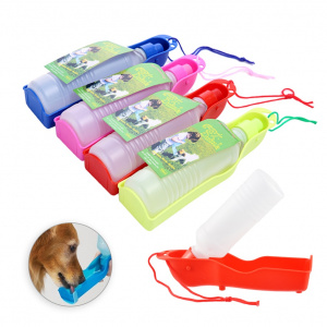Bouteille d’eau portable en plastique pour chien Accessoire chien Gourde pour chien couleur: Bleu|Jaune|Rose|Rouge|Vert