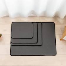 Tapis de toilette absorbant et lavable gris pour chiens – Image 4